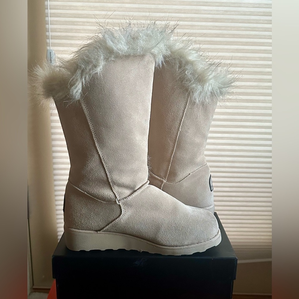 BearPaw Cream Fur-Trimmed Winter Boots - Picture 4 of 11